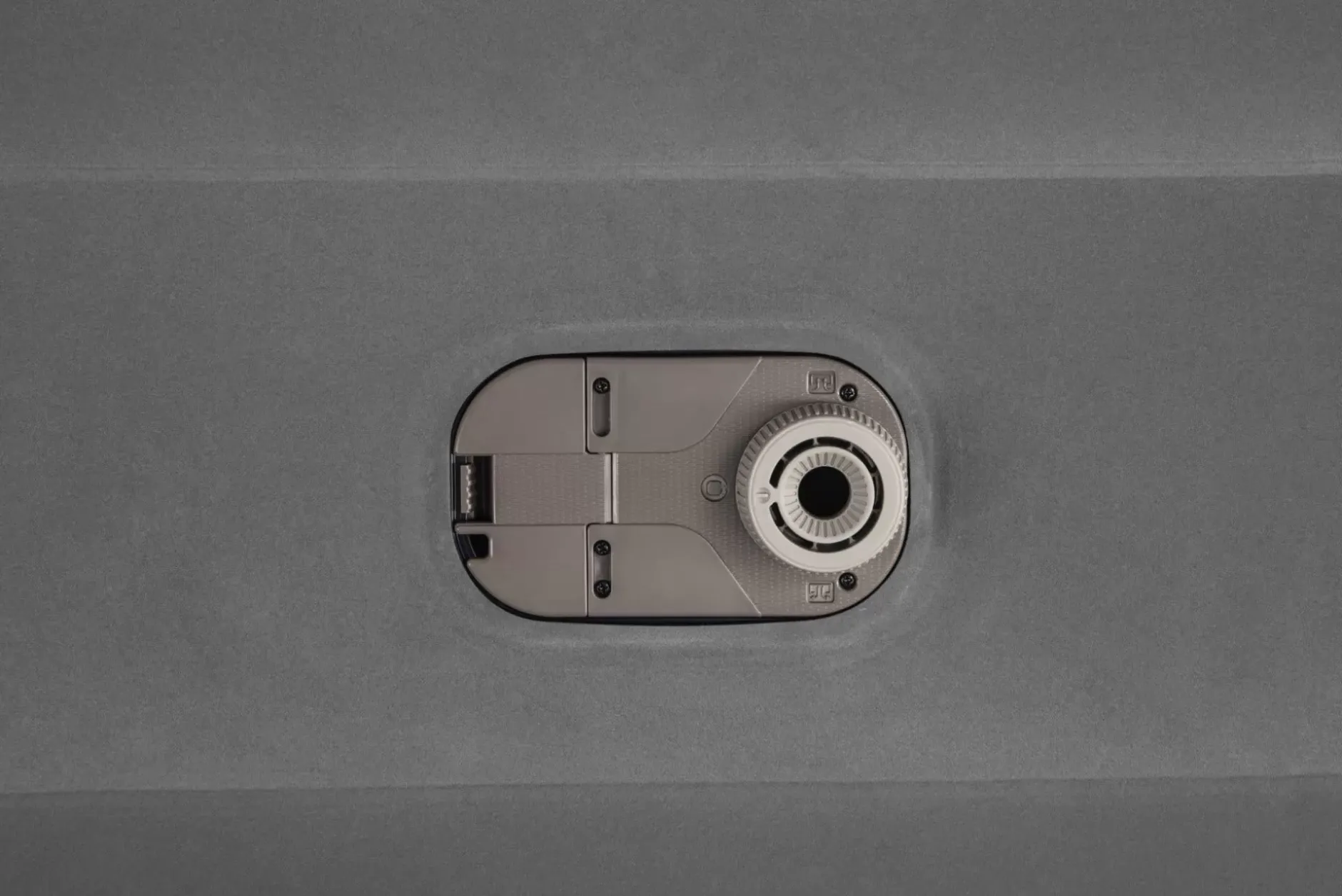 Cheap Tritech Air Mattress Queen 18" With Headboard, Built-In Ac Pump And Antimicrobial Coating Indoor Air Mattresses