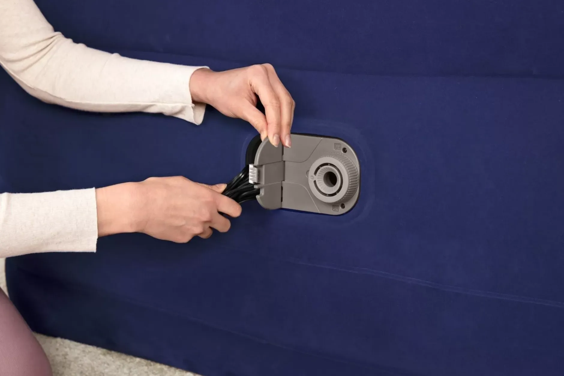 Best Sale Tritech Air Mattress Full 24 With Built-In Ac Pump Included And Antimicrobial Coating Indoor Air Mattresses